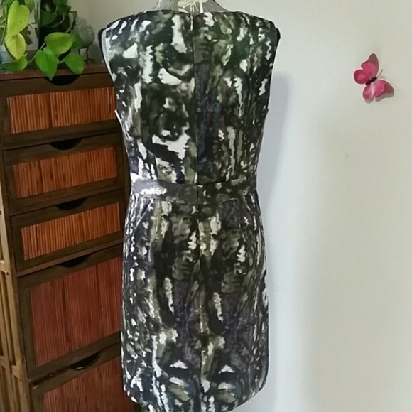 Pretty printed dress sz. 8 by Premise - Picture 3 of 4